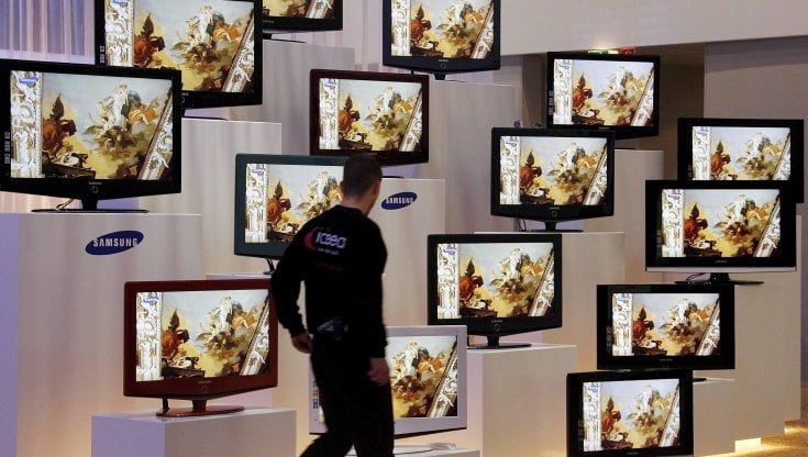 Nuovo digitale terrestre, vendite tv raddoppiate. Cosa cambia, come fare, bonus rottamazione
