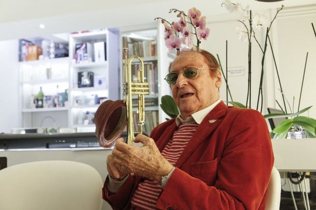 Renzo Arbore: "Nelle vostre pagine lo spirito di Nord e Sud, la grande rivista di Compagna" 