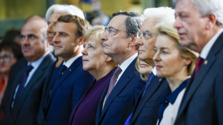 "Grazie Mario". L’omaggio di Mattarella a Draghi
