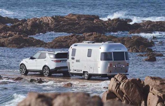 Land Rover Discovery, il rimorchio non si sente più