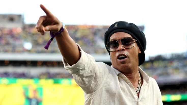 Ronaldinho al Ravenna: “Lui è la magia del calcio, vogliamo conquistare nuovi tifosi”