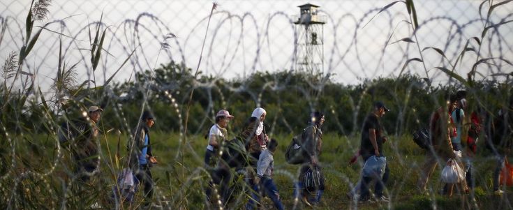 Emergenza migranti, Austria: "Chiudere rotta verso Italia come Balcani" 