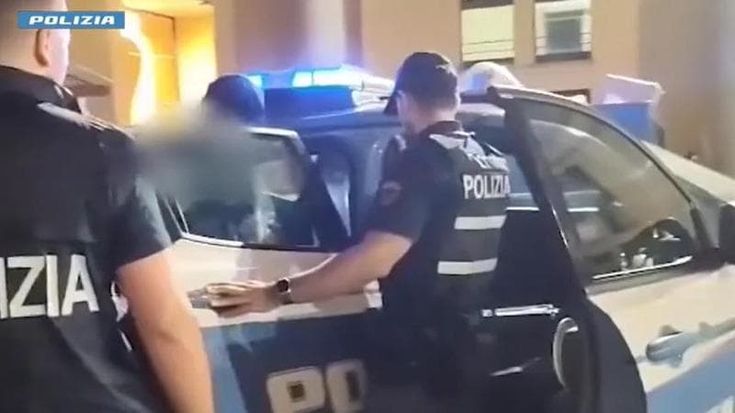 Il rapinatore del metrò dopo l’aggressione all’anziana: “Dio mi aiuti, spero che non arrivino a me”
