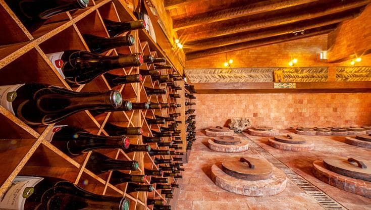 Tra le cantine della Georgia a scoprire la tradizione millenaria del vino