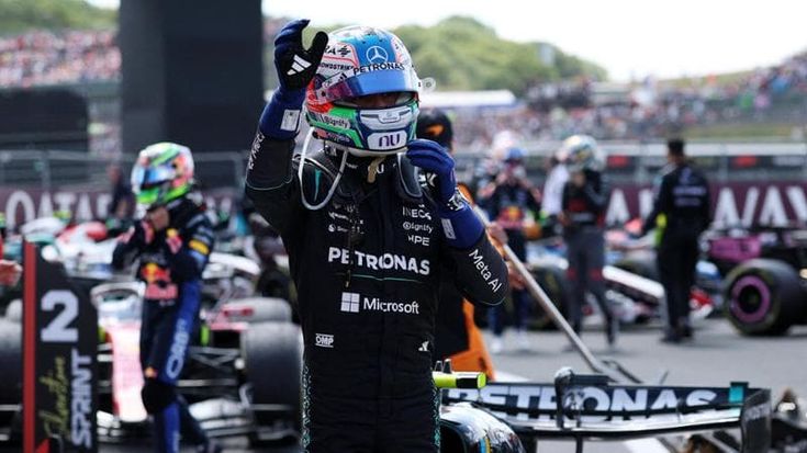 Antonelli vince la Sprint a Silverstone, seconda la Ferrari di Hamilton. Sul podio anche Norris