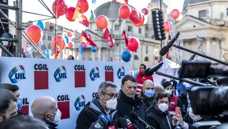 Lo sciopero di Cgil e Uil: “In piazza è sceso il Paese stanco di ingiustizie”