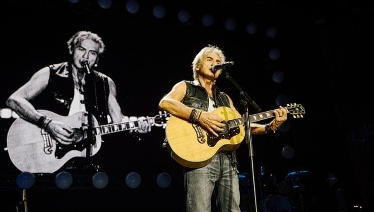 Ligabue all’Unipol Arena: “Certe Notti mi ha cambiato la vita, le sarò grato per sempre”