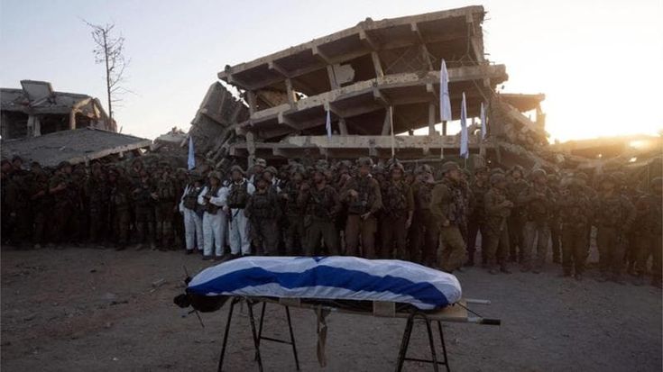 Gaza, Hamas restituisce l’ultimo corpo israeliano. Riapre il valico di Rafah