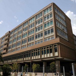 Bari, esami più facili con sesso e soldi: una studentessa denuncia il prof 