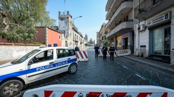 Coronavirus: blindato il santuario della Madonna dell'Arco ,stop ai fujenti