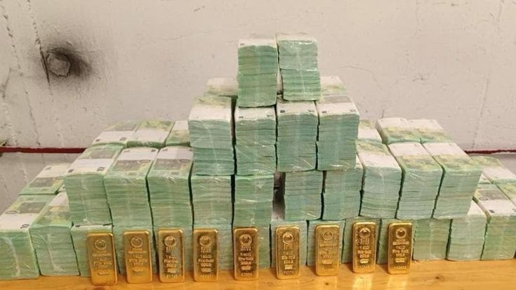 Ungheria, 40 milioni di euro e oro in blindati di Kiev. “Sette ucraini presi in ostaggio”