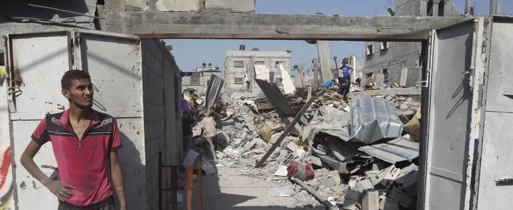 Israele verso il ritiro parziale da Gaza. Ma Netanyahu avverte: "Prima distruggiamo i tunnel". L'esercito: il soldato scomparso &egrave; morto