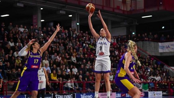 Basket femminile, Italia-Svezia 62-56: azzurre agli Europei