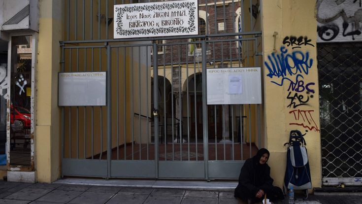 "Pregate a casa", in tutto il mondo leader religiosi e fedeli si adattano al coronavirus
