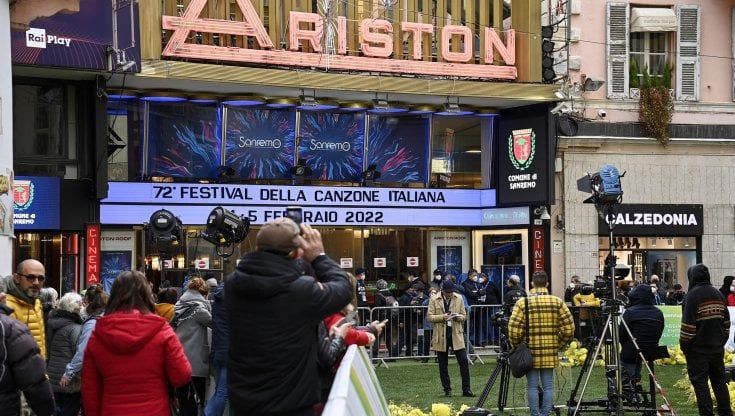Sanremo 2022, gli ospiti e la scaletta della prima serata