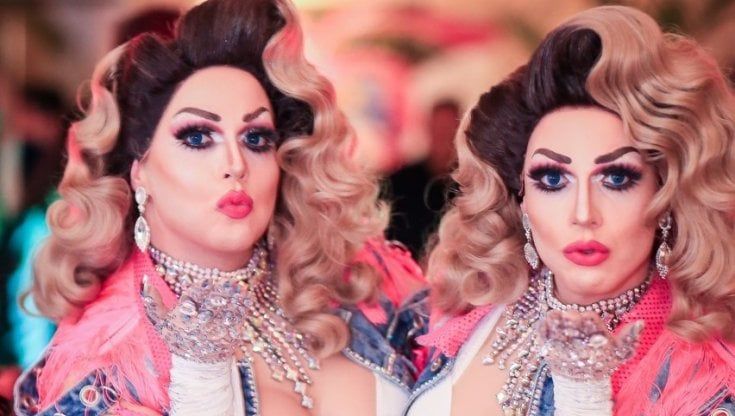 Gemelli infermieri di giorno, drag queen di notte: "La nostra è una vita da sogno"