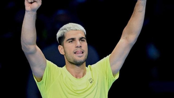 Alcaraz batte Fritz in rimonta alle Atp Finals: un’altra vittoria e chiuderà l'anno da numero 1