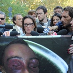 Caso Cucchi, Grasso: "Chi sa parli". Renzi: "Lo Stato &egrave; chiaramente responsabile"