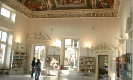 Genova, c'erano una volta i bibliotecari Il grido di dolore "Rischiamo l'estinzione" 