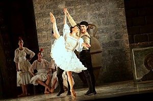 "Carmen" in punta di piedi<br />&nbsp;sotto le stelle al Priamar