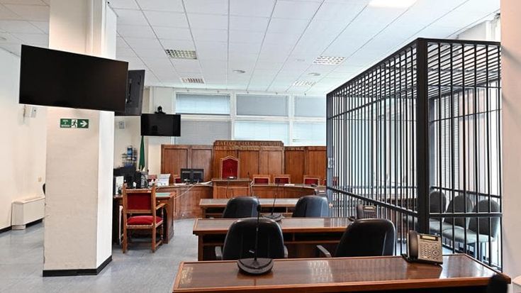 Processo Brandizzo, aule troppo piccole: lite tra ministero e Comune sull’affitto della nuova sede