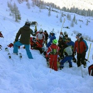 Maltempo, torna il sole. Ma ora &egrave; allarme valanghe sulle Alpi