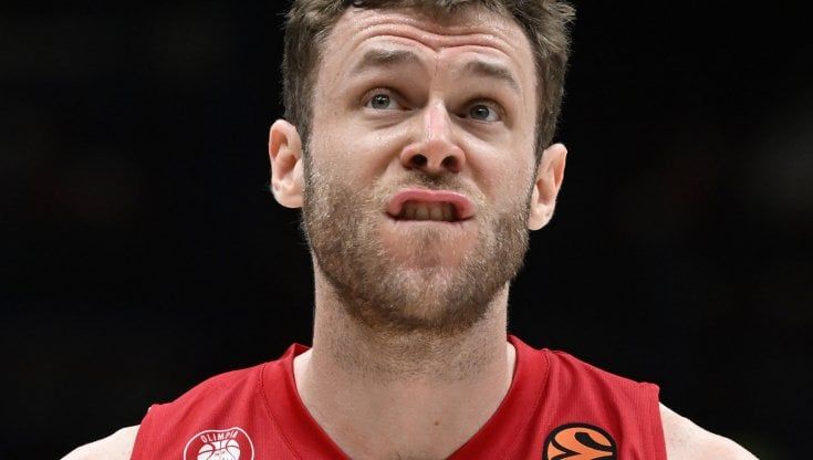 Basket, Olimpia Milano nei guai: si ferma anche Melli. Un mese di stop