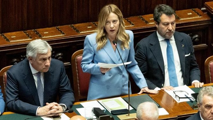 Meloni, attacco a Vannacci. Schlein alla premier: “Avete fallito, fatevi aiutare”. Renzi: “Lady tax”