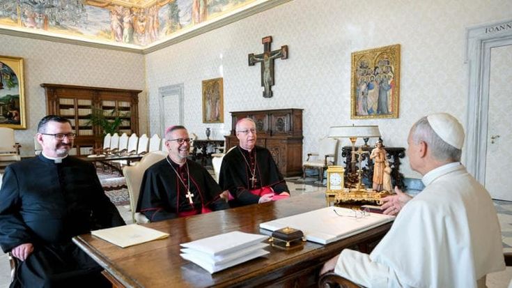Il Papa restituisce ai nativi canadesi 62 artefatti conservati ai Musei vaticani