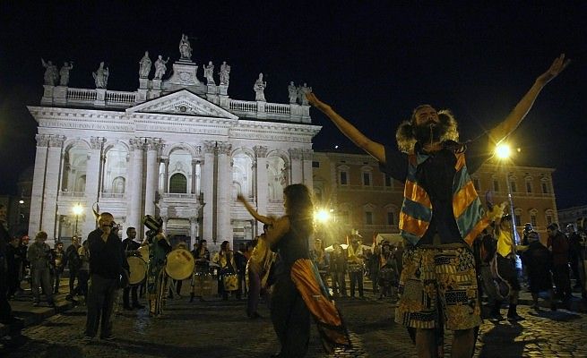 La notte di San Giovannitende e musica in piazza