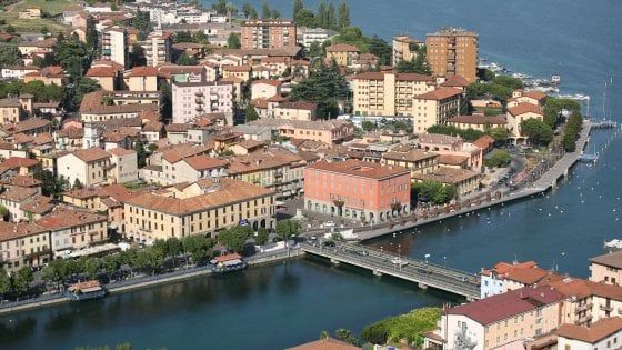 Positiva al Covid, andava in giro per il paese: denunciata dalla polizia