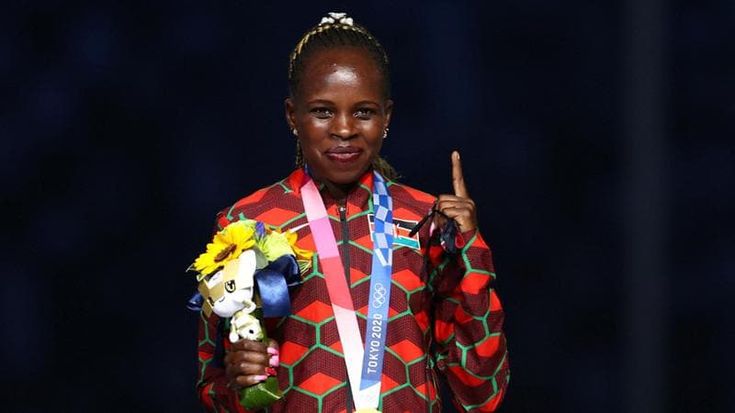 La campionessa olimpica e mondiale di maratona Peres Jepchirchir sospesa per doping