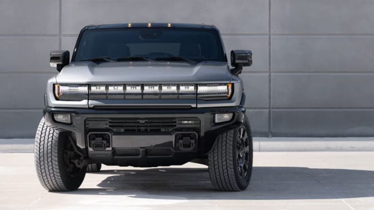 Hummer, il gigante delle strade ritorna in chiave elettrica con 1.160 Cv e tante novità
