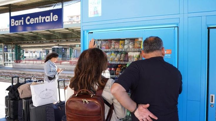 A Bari rincarano anche i distributori: 1,30 euro per una bottiglietta d’acqua. Caffè alle stelle