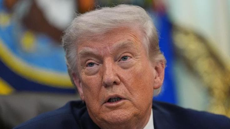 Il continuo calo di Trump nei sondaggi: gradimento al 33%, pesa la guerra in Iran e il caso Epstein