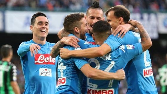 Passione Napoli, al San Paolo record di biglietti: in 50 mila per Champions