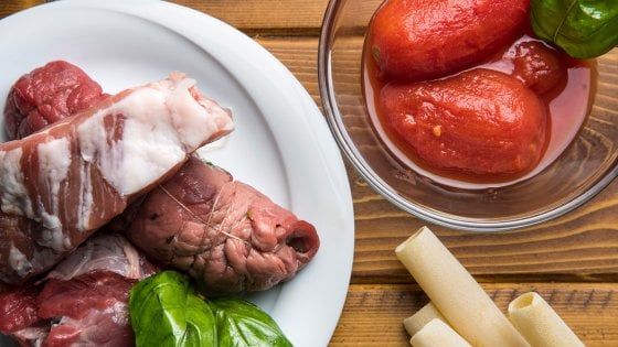 Sette giorni di ragù napoletano: che festa per la ricetta della tradizione