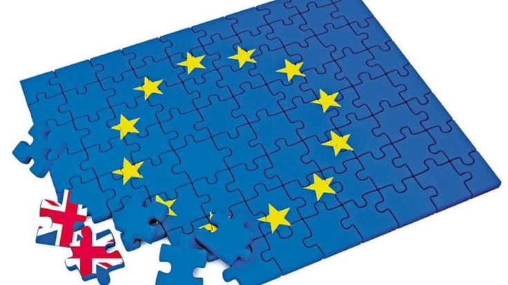 Ecco il conto salato della Brexit. Cinque anni dopo nostalgia Europa