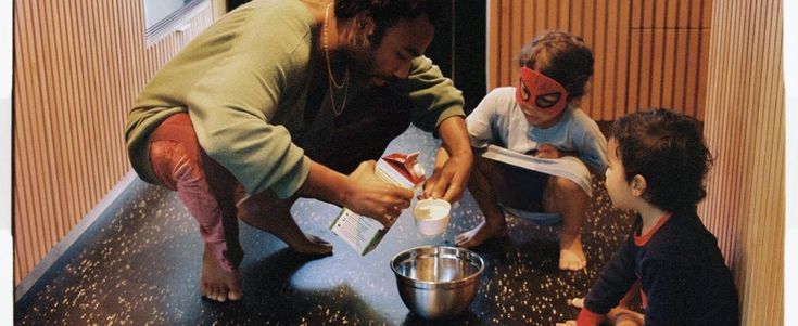Childish Gambino è di nuovo Donald Glover e dopo aver parlato all'America ora parla di sé
