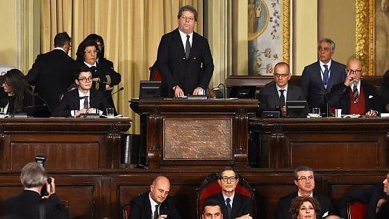 Ars, addio austerity: riecco gli stipendi d’oro