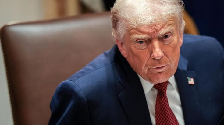 L’ultimatum di Trump a Kiev: “Accetti la pace, poi elezioni”
