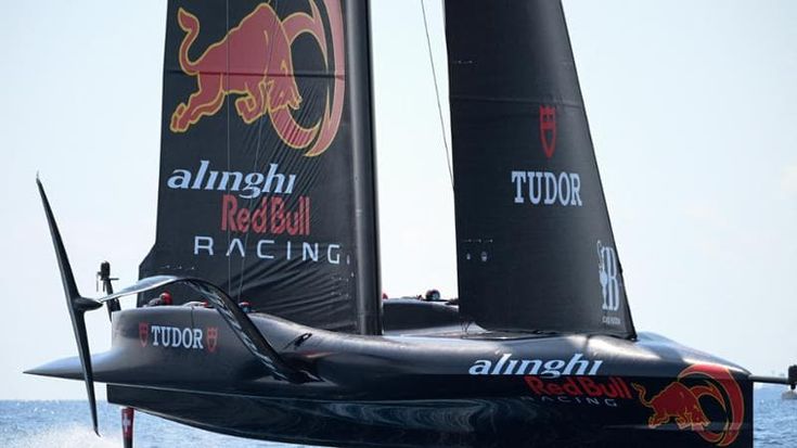 Alinghi dice addio alla Coppa America di vela