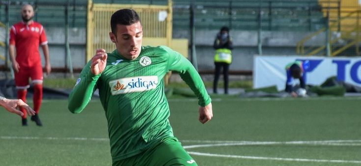 Calcio, Serie D: Sforzini stende l’Ostiamare. Avellino vola