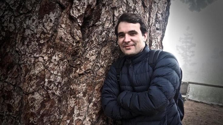 Algeria, condannato a 7 anni il giornalista francese Gleizes. Macron: “Lavoriamo per liberarlo”