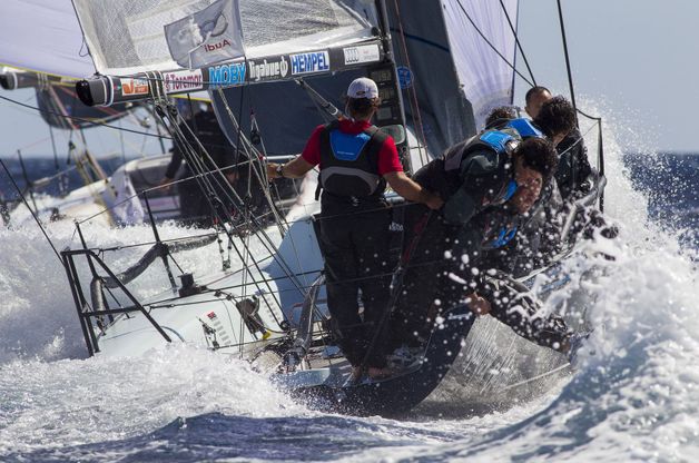 Mascalzone Latino torna in regata