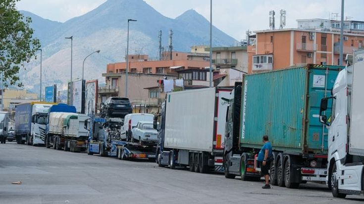 Protesta dei tir, Salvini sblocca 480 milioni: solo la Sicilia riapre, proseguono i blocchi al sud