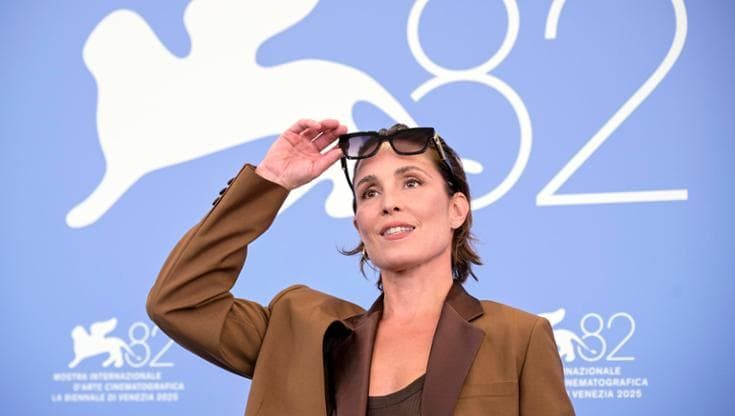 Noomi Rapace diventa Madre Teresa: “Ogni vita è un dono, ma la donna decide sul proprio corpo”