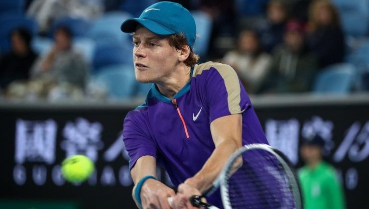 Tennis, Australian Open: Sinner cede al quinto con Shapovalov. Ok Djokovic e Serena Williams