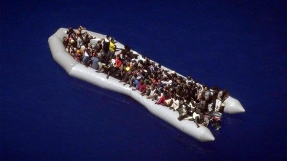 Lampedusa, isola al collasso: arrivati altri 294 migranti