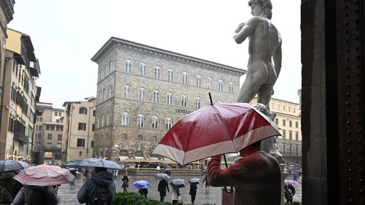 Maltempo, allerta arancione. Scuole chiuse in diverse province
